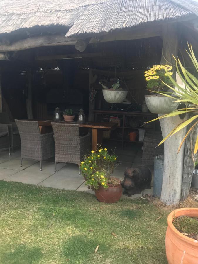 Yellow Gum Bed And Breakfast Katanning Esterno foto